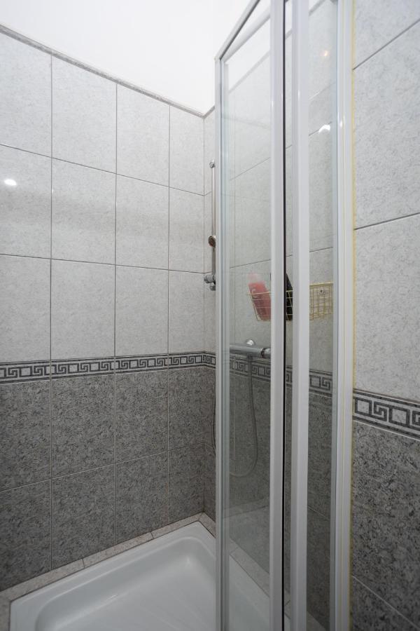 Emerald Suite With Free Parking 布达佩斯 外观 照片