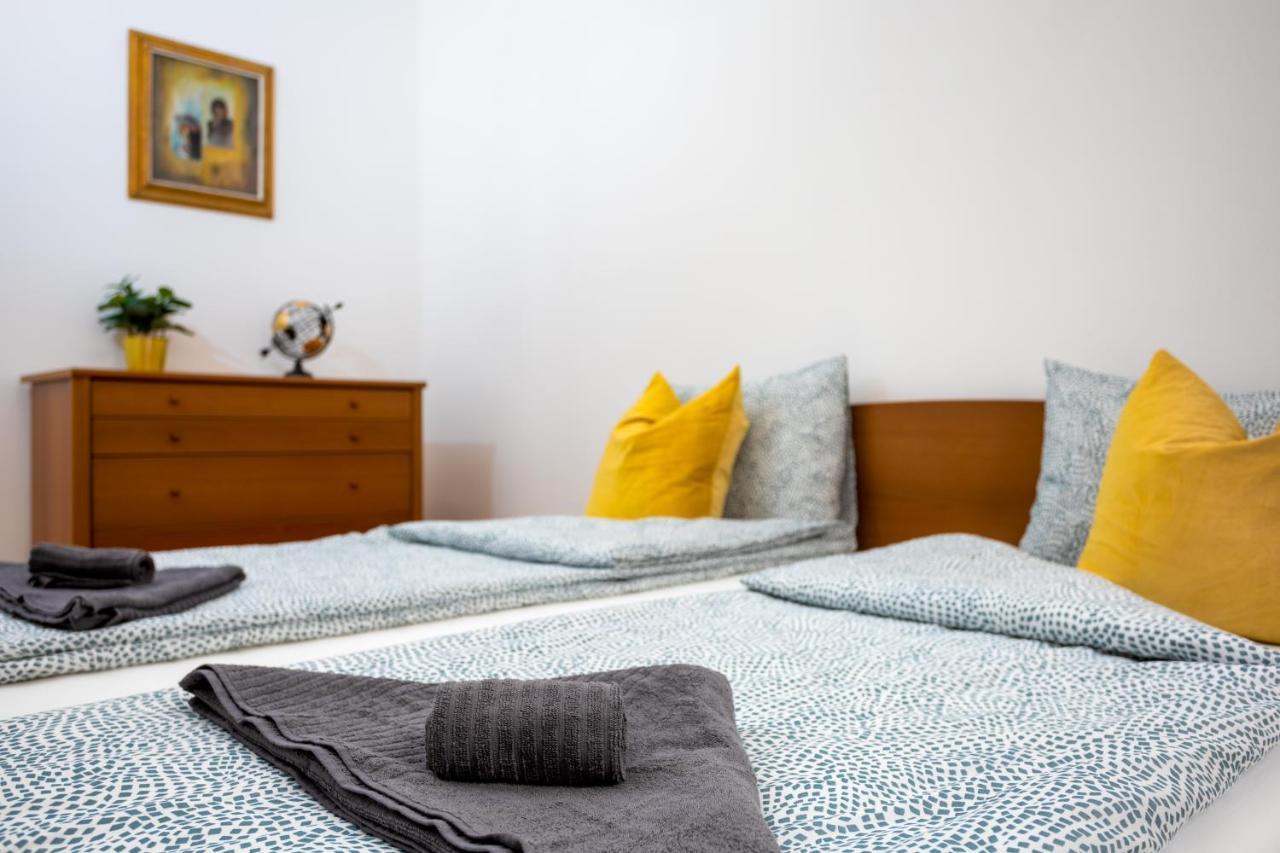 Emerald Suite With Free Parking 布达佩斯 外观 照片