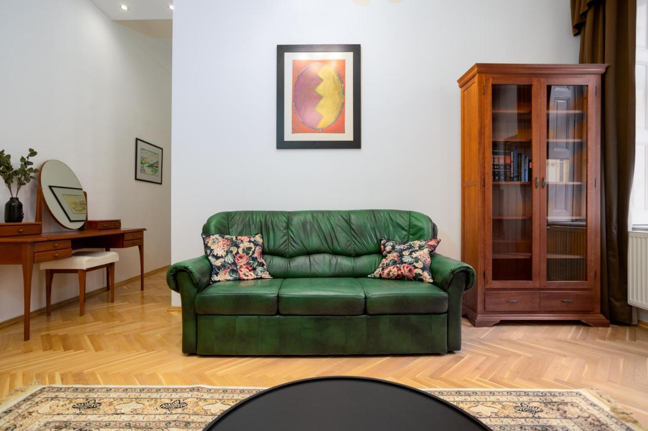 Emerald Suite With Free Parking 布达佩斯 外观 照片