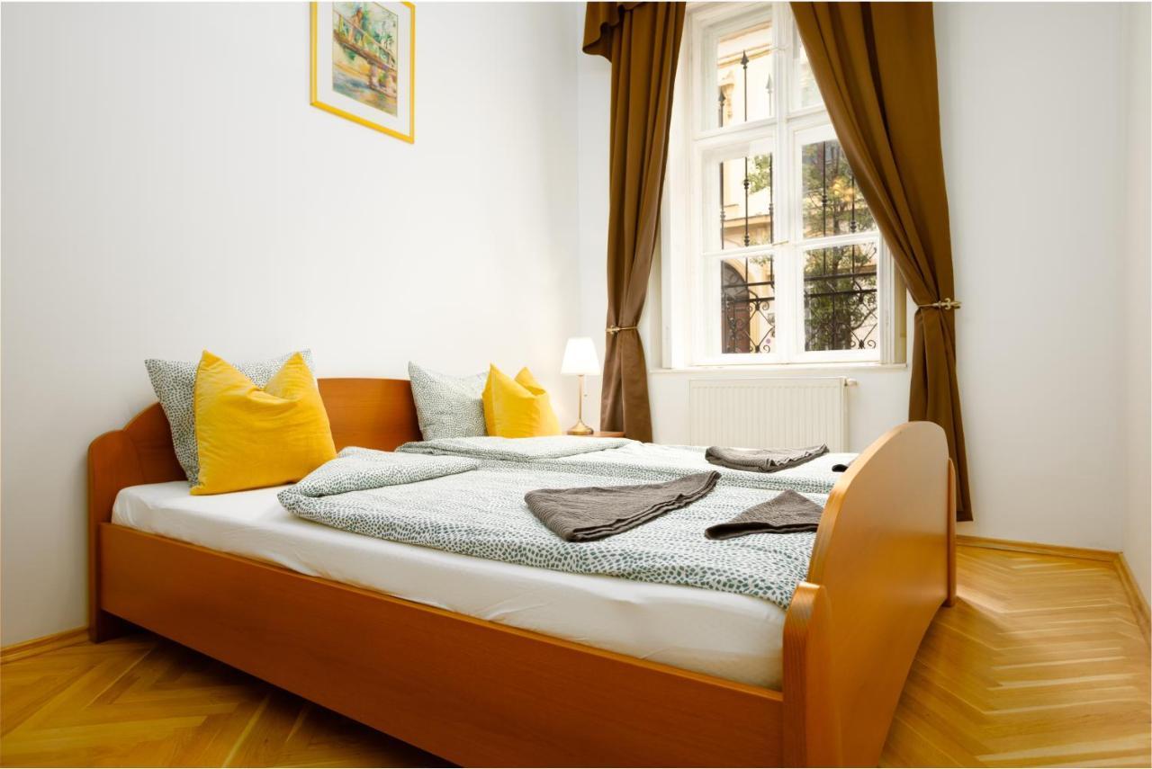 Emerald Suite With Free Parking 布达佩斯 外观 照片